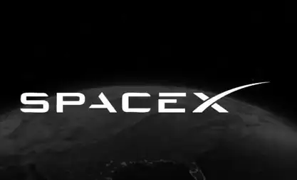 تطلق SpaceX  130 قمراً صناعياً إلى المدار
