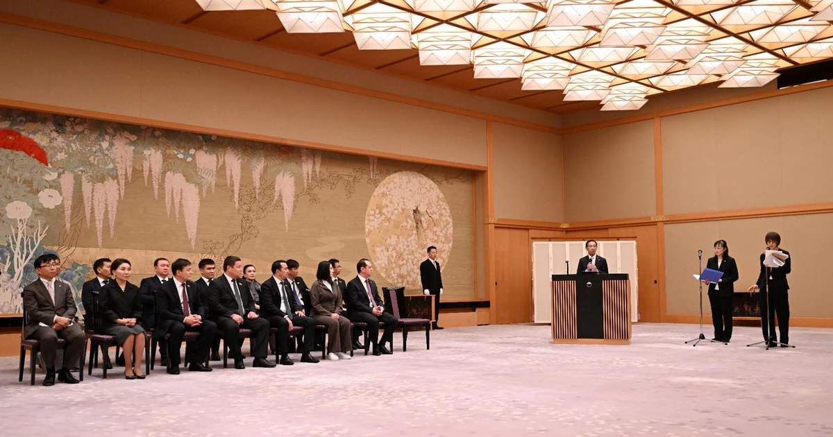 رئيس المجلس الأعلى في قرغيزستان يبحث مع حاكم محافظة كيوتو اليابانية تعزيز التعاون الثنائي