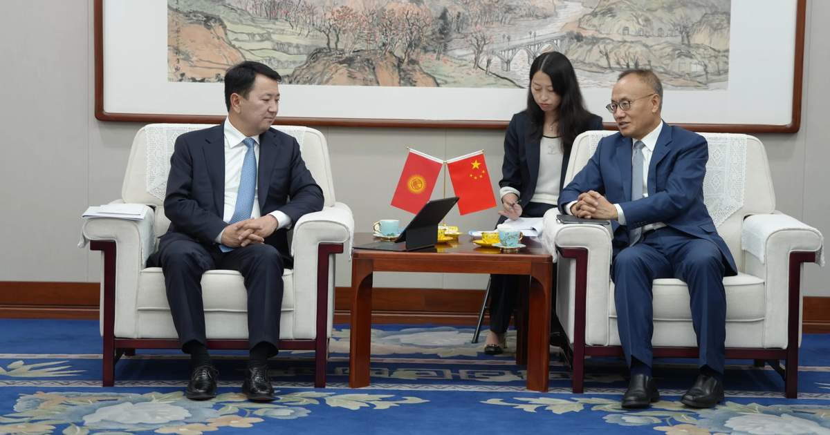 قرغيزستان والصين تسرّعان تنفيذ المشاريع المموّلة بالمنح