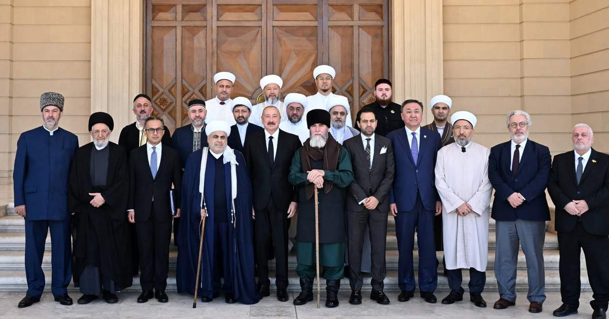 الرئيس الأذربيجاني يستقبل قادة الهيئات الدينية في منظمة الدول التركية