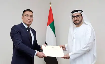 سفير الجمهورية القرغيزية يسلم نسخاً من أوراق اعتماده إلى نائب وزير خارجية الإمارات العربية المتحدة