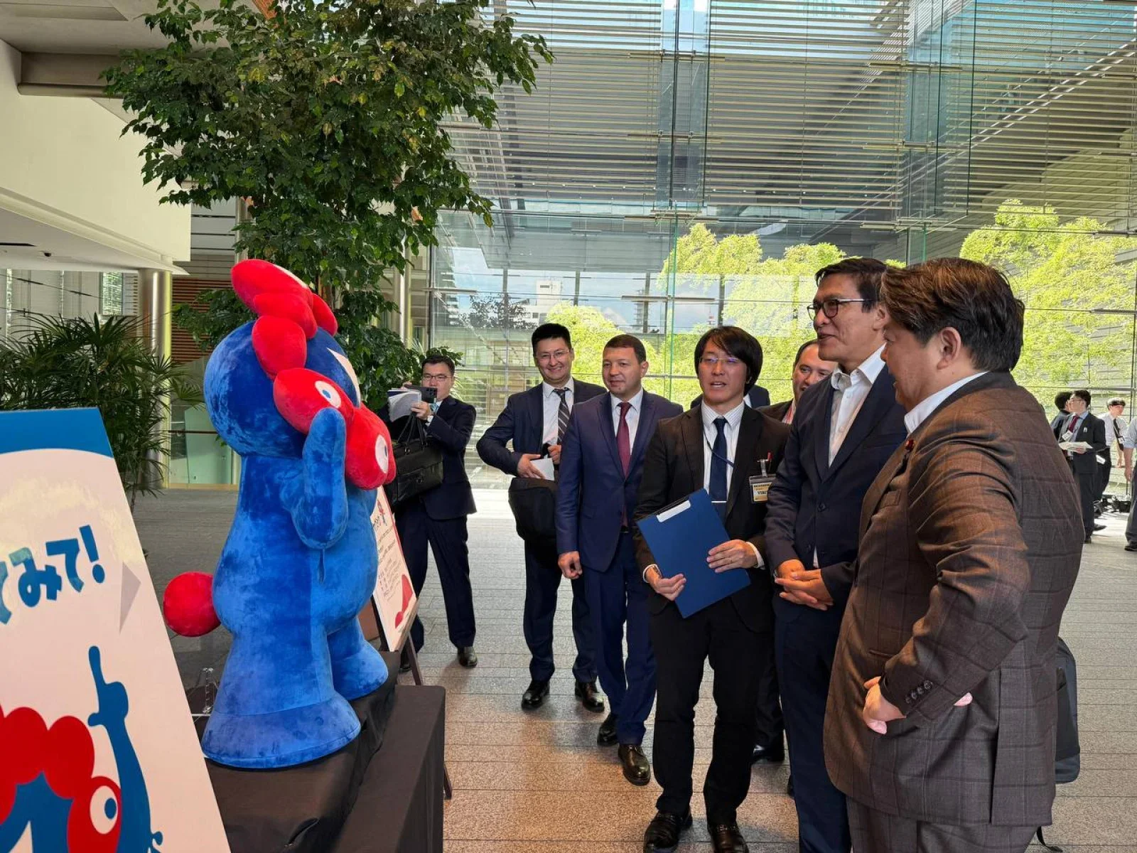 {{ item.title }}