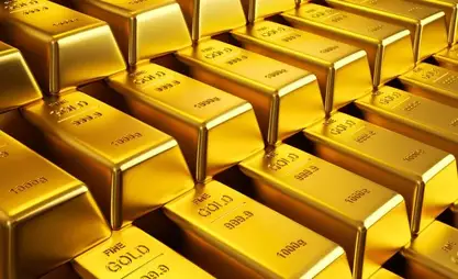 الذهب يتراجع مع قوة الدولار ومخاوف الرسوم الجمركية الأمريكية