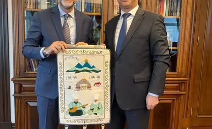 قرغيزستان وتركيا يناقشان التعاون في جميع مجالات التعاون