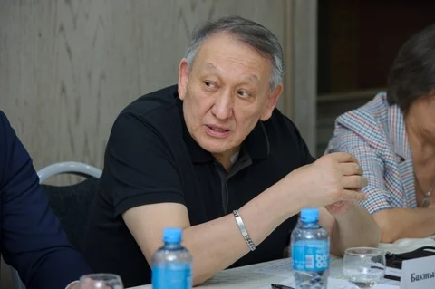 877.jpg