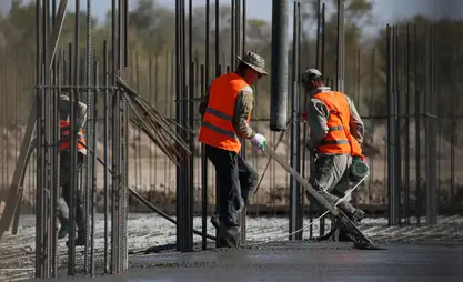 الرئيس صادر جاباروف: يجري بناء أكثر من ثمانين ألف شقة سكنية بنظام الرهن في أنحاء البلاد
